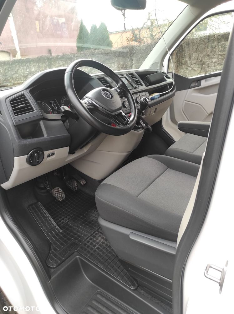 Volkswagen Transporter T6 - 2
