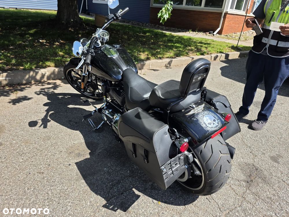Harley-Davidson FXSB Breakout - 12