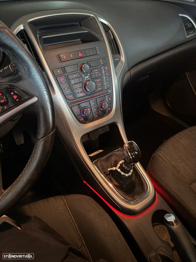 Opel Astra 1.4 Cosmo - 5