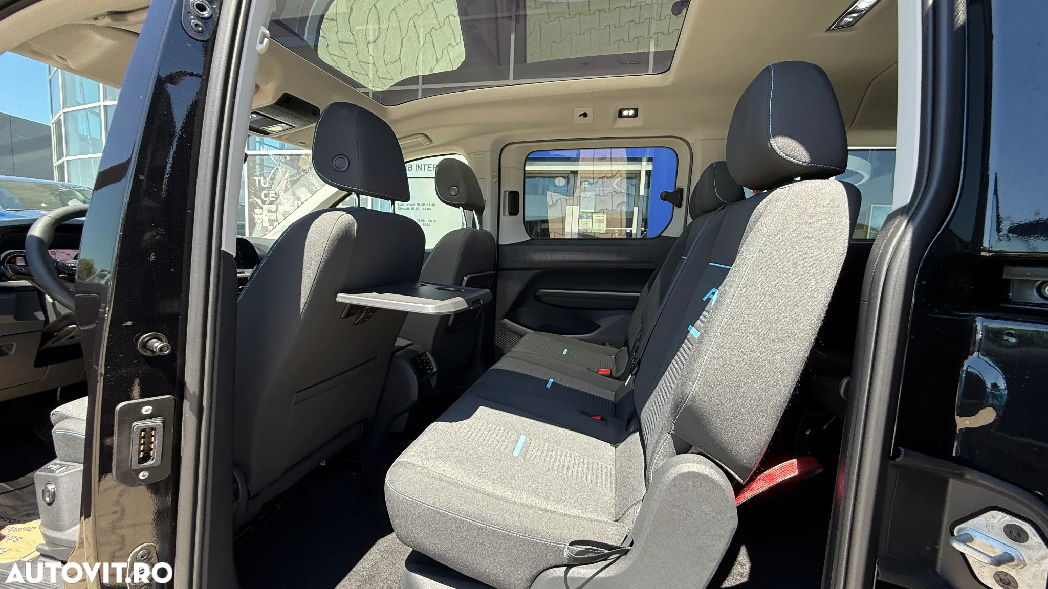 Ford Tourneo Connect 2.0L EcoBlue LWB Active - 18