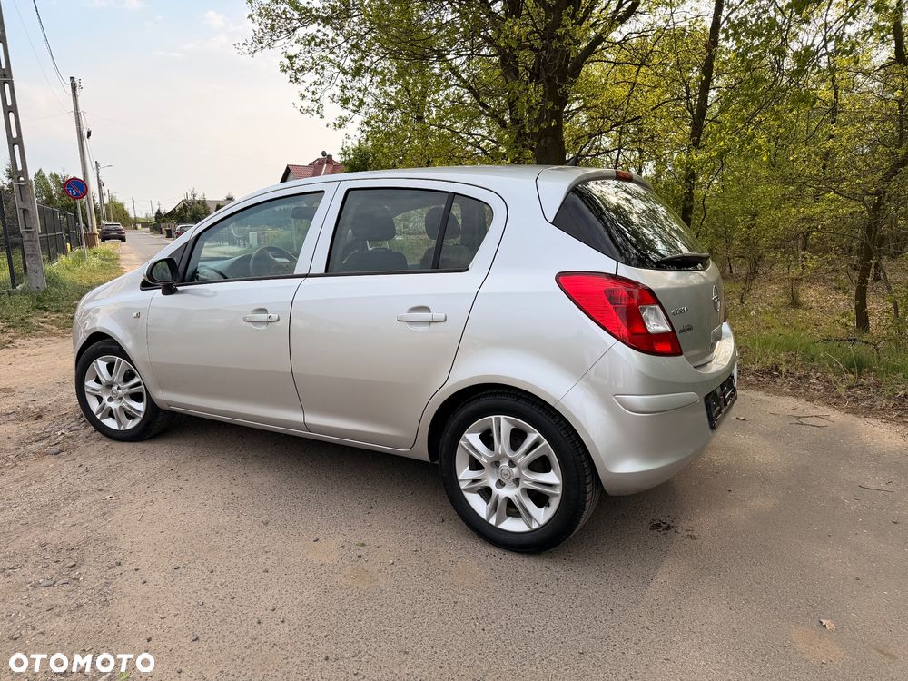 Opel Corsa 1.2 16V - 6