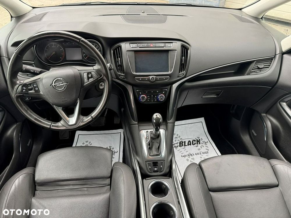 Opel Zafira - 12