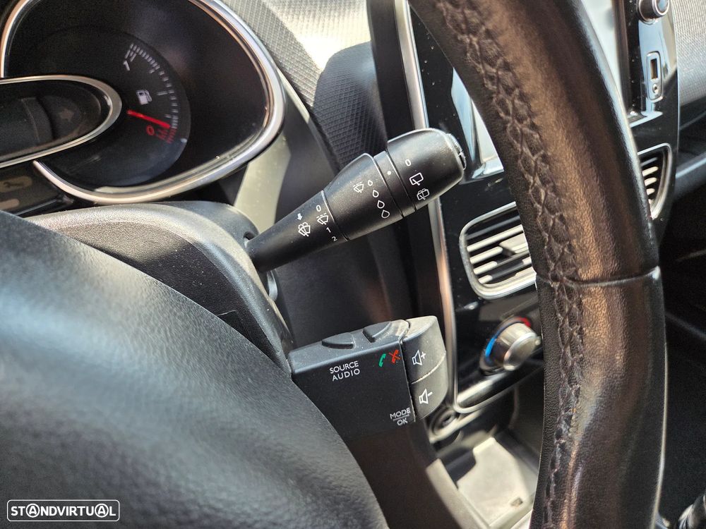 Renault Clio Sport Tourer 0.9 TCe Limited Edition - 14