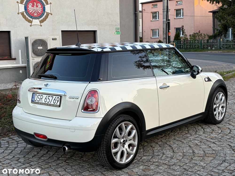 MINI Cooper 50 Mayfair - 22