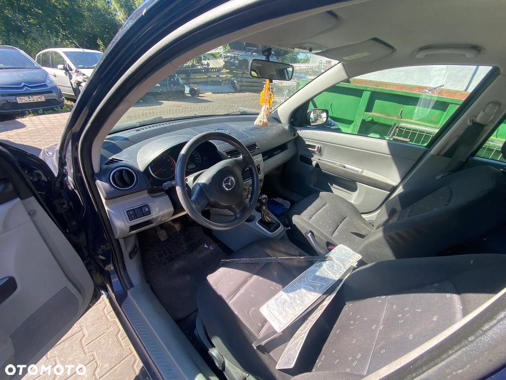 Mazda II na części - 6