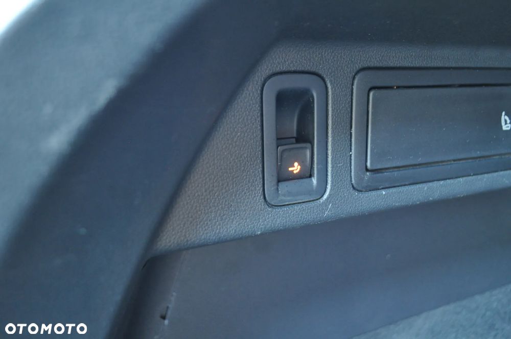 Volkswagen Tiguan 2.0 TDI SCR (BlueMotion Technology) Highline - 31