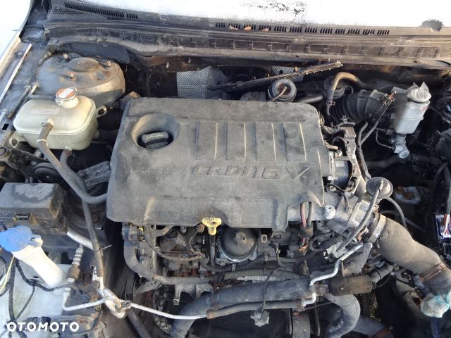 Silnik Hyundai i30 1.6 CRDI D4FB 175 tysięcy przebiegu - 1