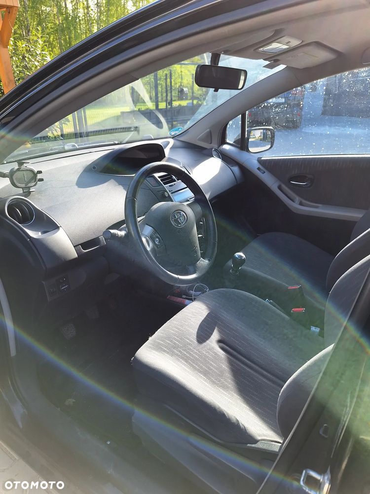 Toyota Yaris 1.33 Luna - 5