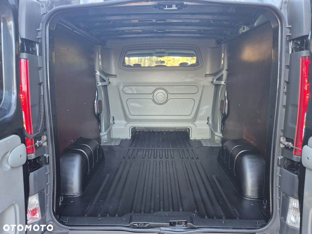 Opel Vivaro - 5