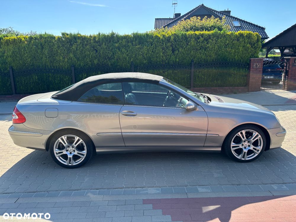 Mercedes-Benz CLK - 21