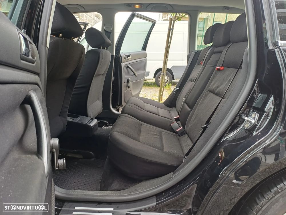 VW Passat Variant 1.9 TDi Confortline - 34