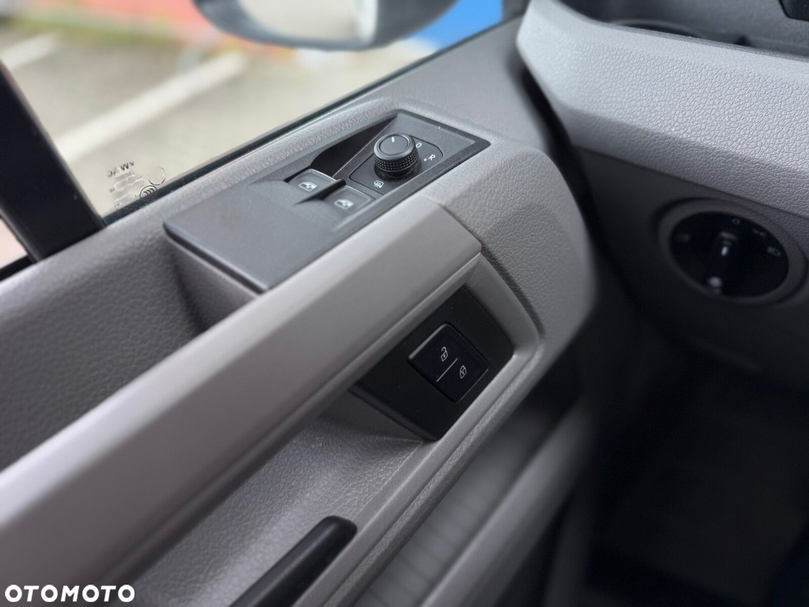 Volkswagen Crafter 35 furgon 140KM 3640 - 21