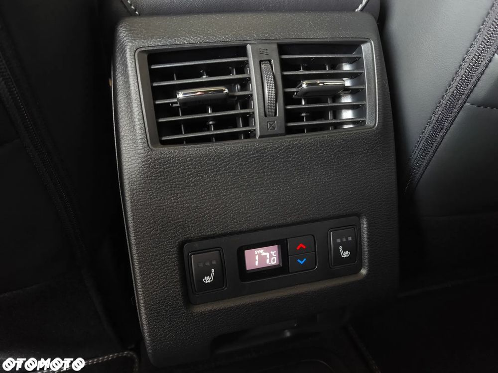 Mitsubishi Outlander Black Edition - 22