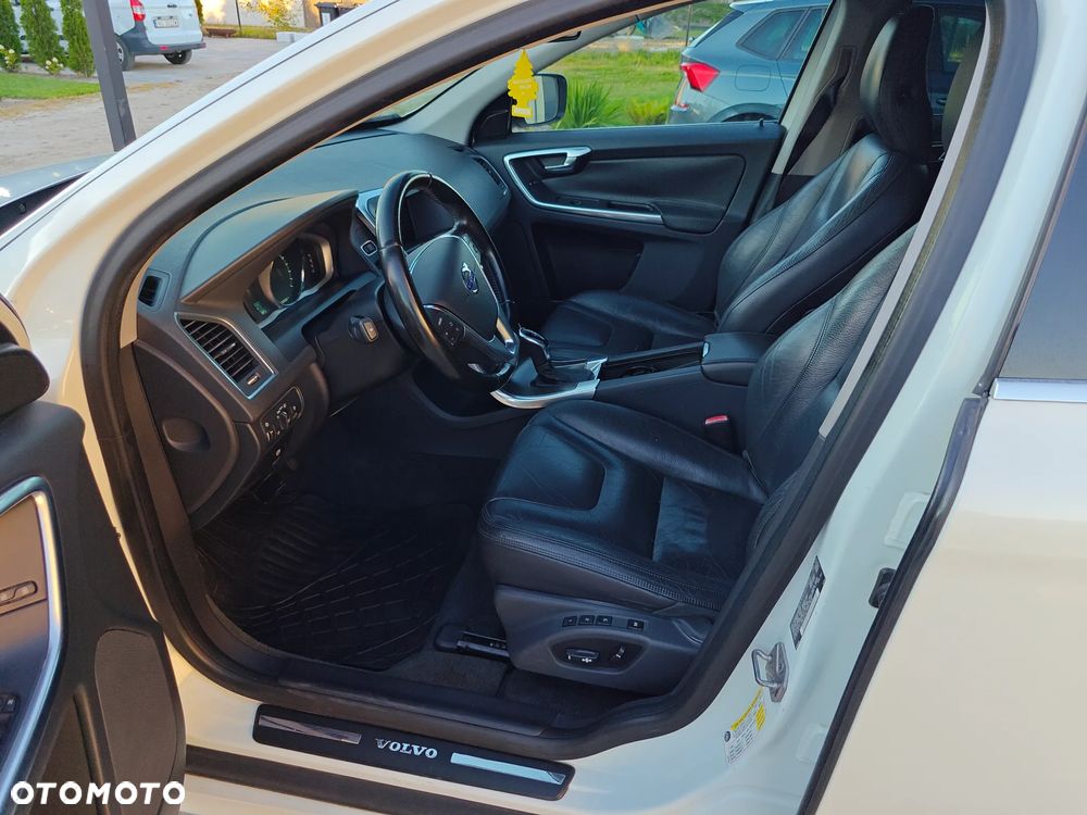 Volvo XC 60 - 6