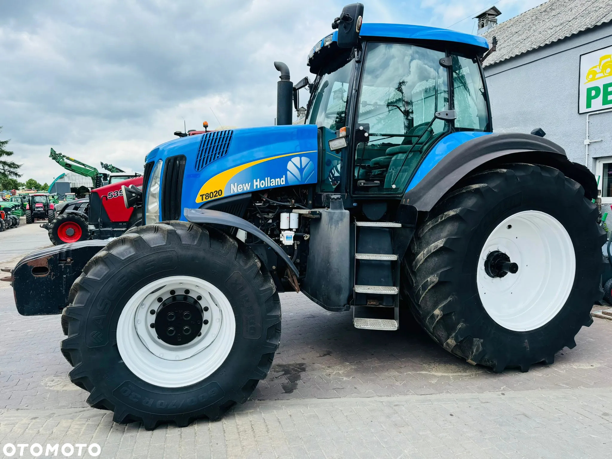New Holland T8020 - 5