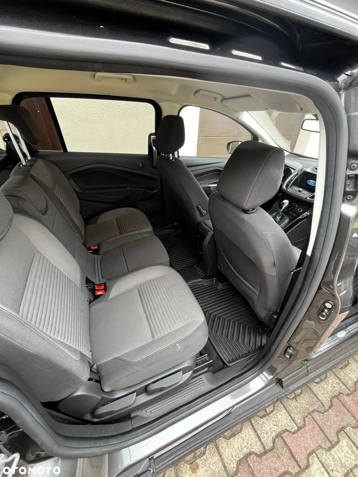 Ford Grand C-MAX - 10
