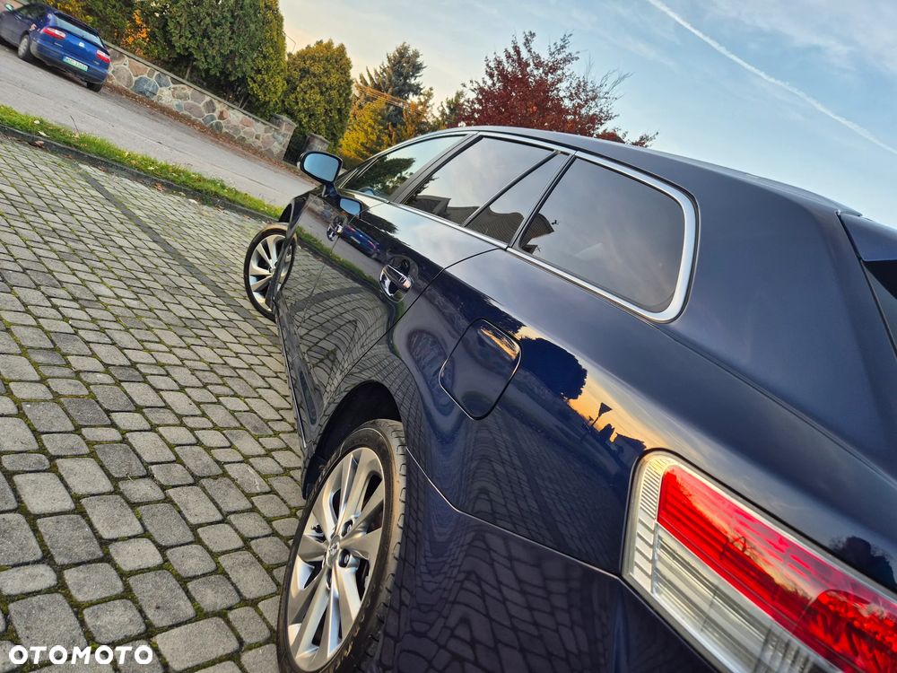 Toyota Avensis 2.0 Prestige NAVI - 14