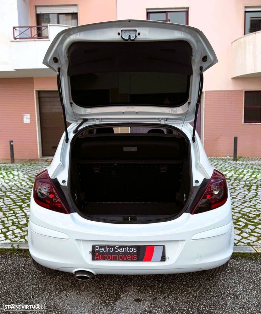 Opel Corsa 1.2 Black Edition 129g - 19