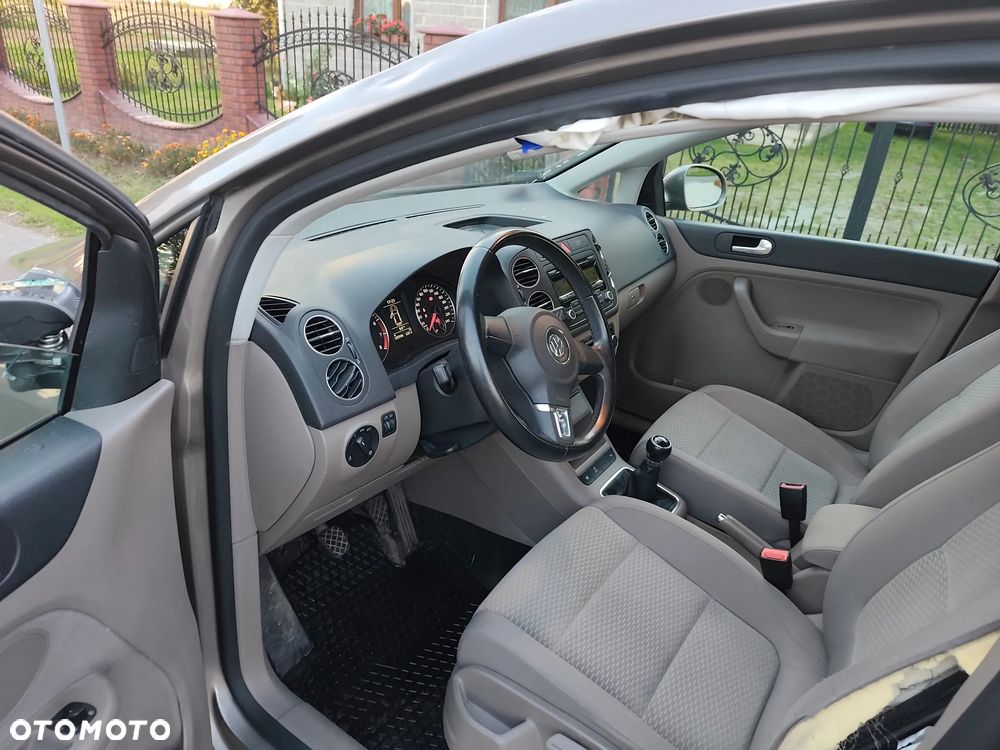 Volkswagen Golf - 11