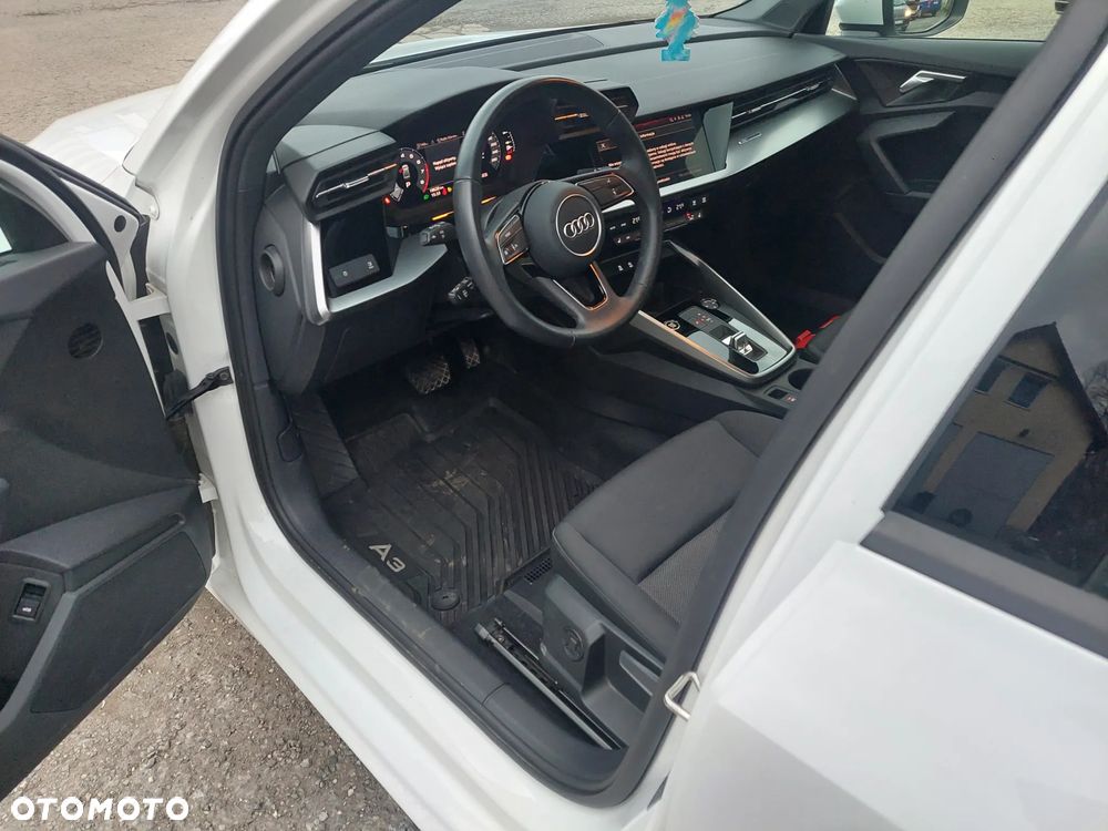 Audi A3 Limousine - 3