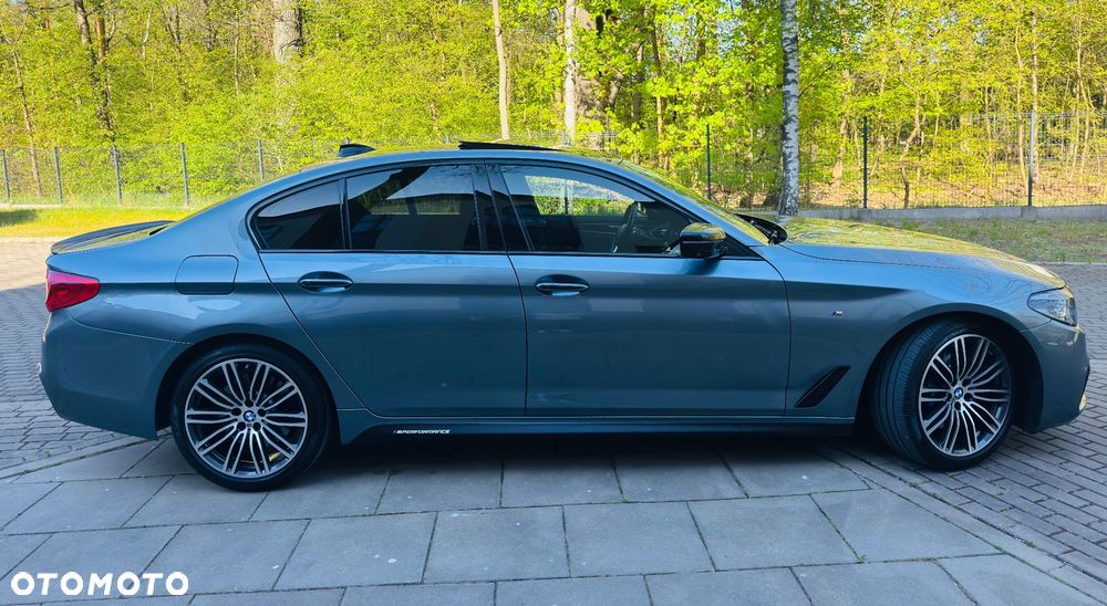 BMW Seria 5 530i xDrive M Sport Edition - 4