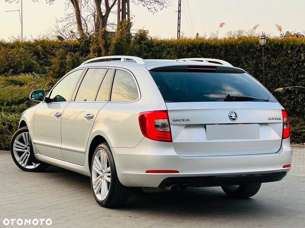 Skoda Superb 2.0 TDI DSG Exclusive - 21