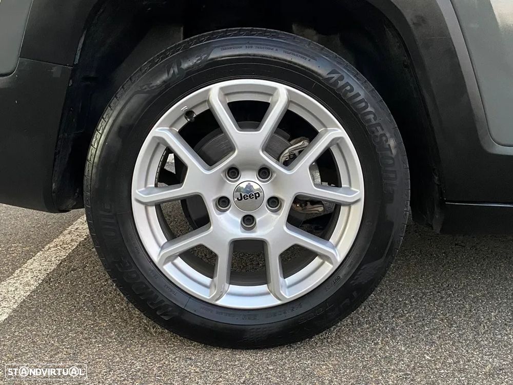 Jeep Renegade 1.0 T Limited - 10