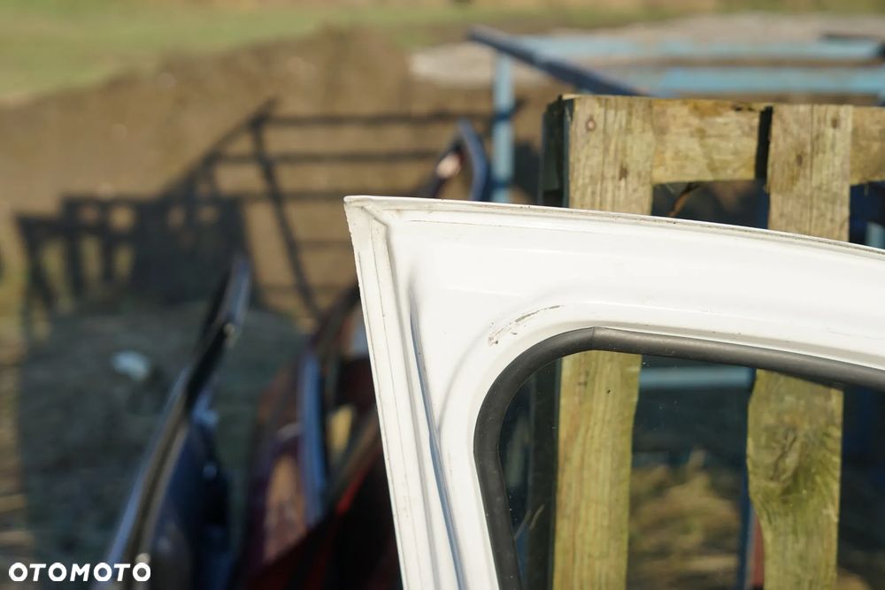 Drzwi przód przednie lewe Dacia Duster I - 10