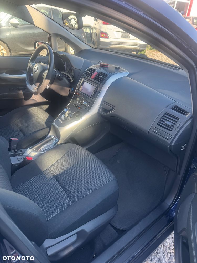 Toyota Auris - 6