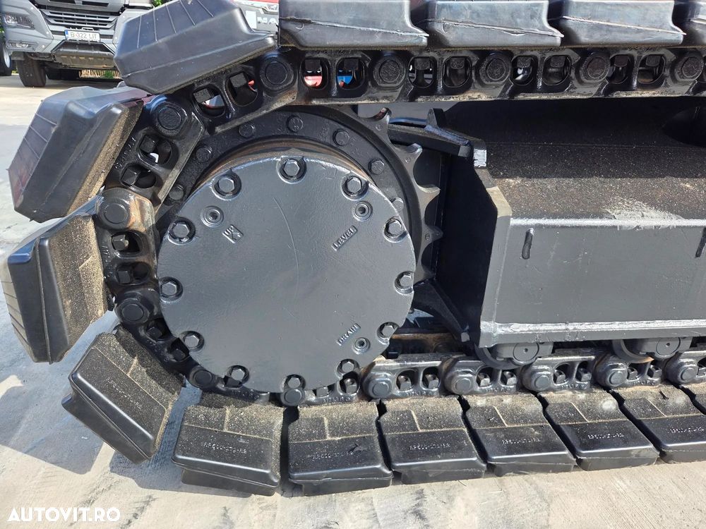 Hitachi ZX135US-6, 16t,2019, 3.736h, ROTIRE IN GABARIT, LAMA, 2 inst hidr pe brate, PADURI NOI, consum mediu 9,5l/h, Gresare automata, CUPLA RAPIDA +CUPE EXCARE+Cupa taluz, latime 2,5m, Camere spate si laterale, posibil leasing 3 ani, PROMOTIE 86.900 EUR+Tva - 12