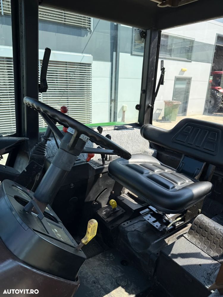John Deere 2650 - 17