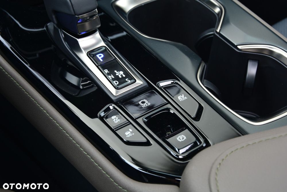 Lexus NX 350h Overtrail AWD - 11