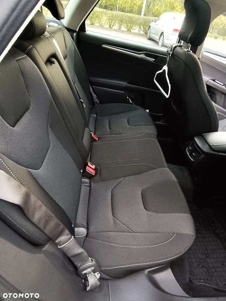 Ford Mondeo - 17