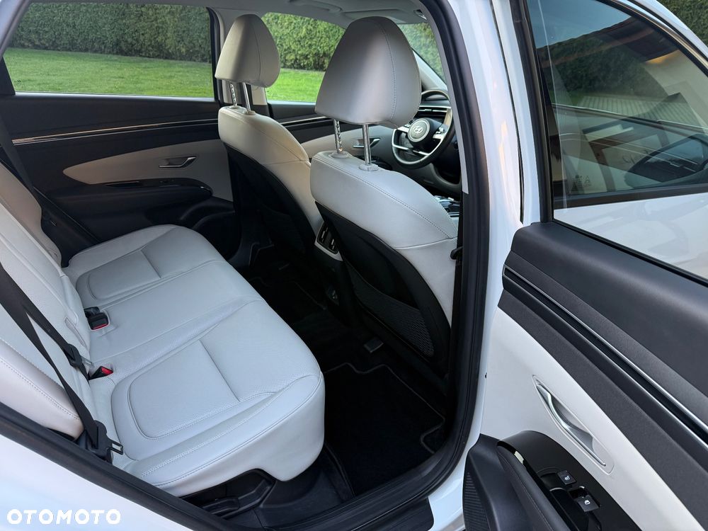 Hyundai Tucson 1.6 T-GDi 48V-Hybrid 4WD DCT Trend - 24