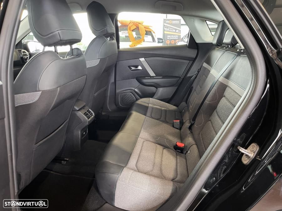 Citroën C4 X 1.2 PureTech Plus EAT8 - 23