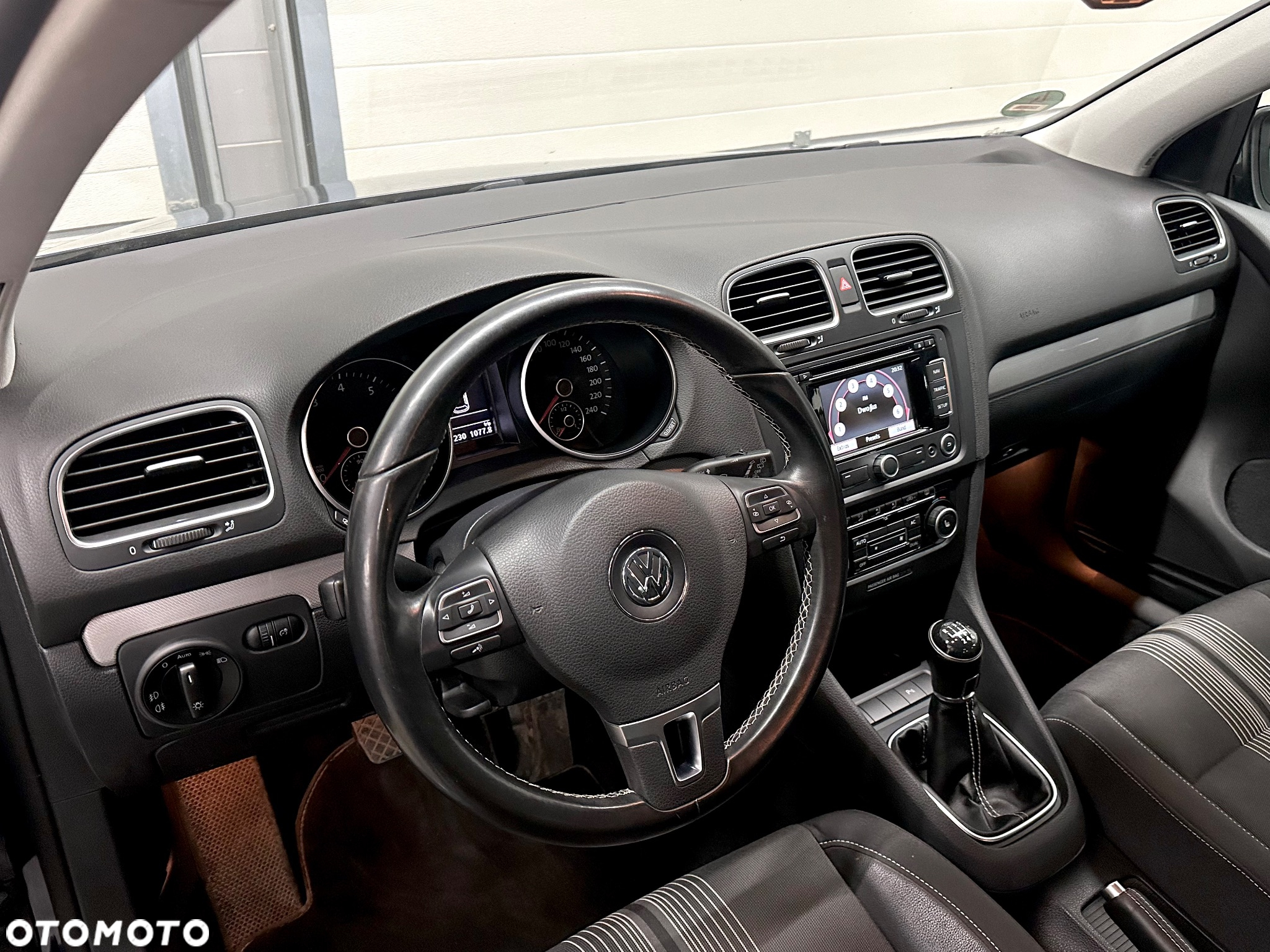 Volkswagen Golf 1.4 TSI MATCH - 9