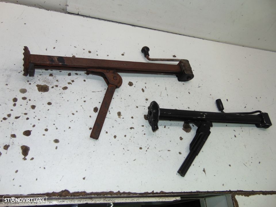 Antigos fiat 127 e vários outros macacos - 1