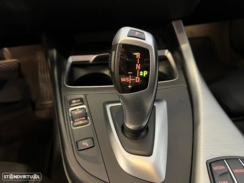 BMW 116 d Advantage Auto - 15