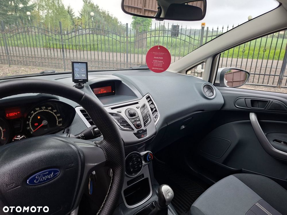 Ford Fiesta - 9