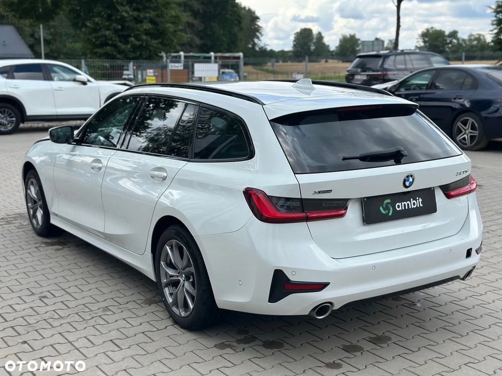 BMW Seria 3 320d xDrive - 5