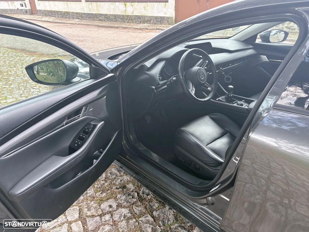 Mazda 3 Sedan 2.0 Sky-G Excellence - 11