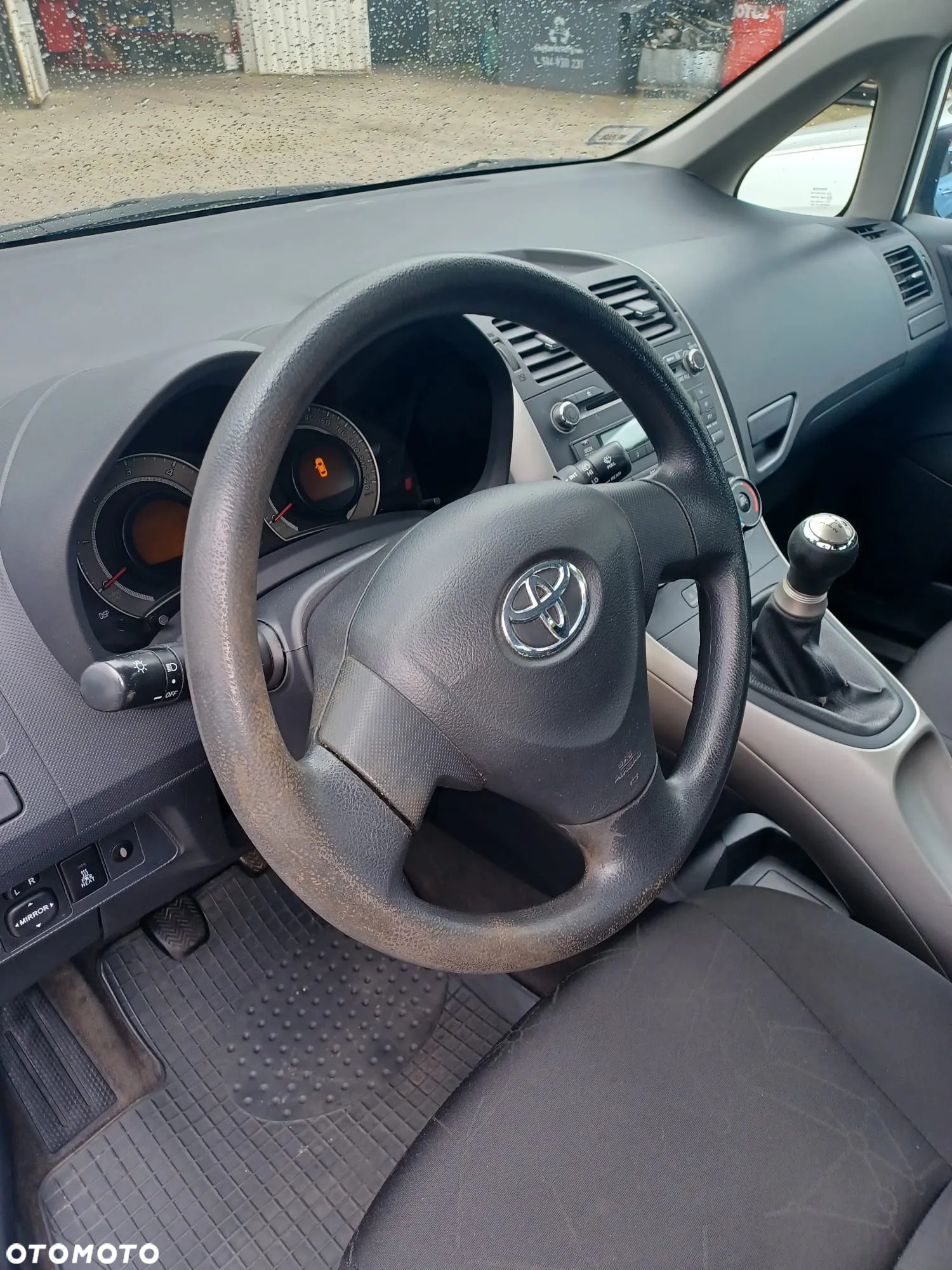 Toyota Auris - 2