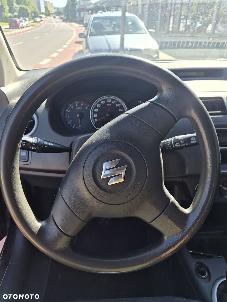 Suzuki Swift - 1