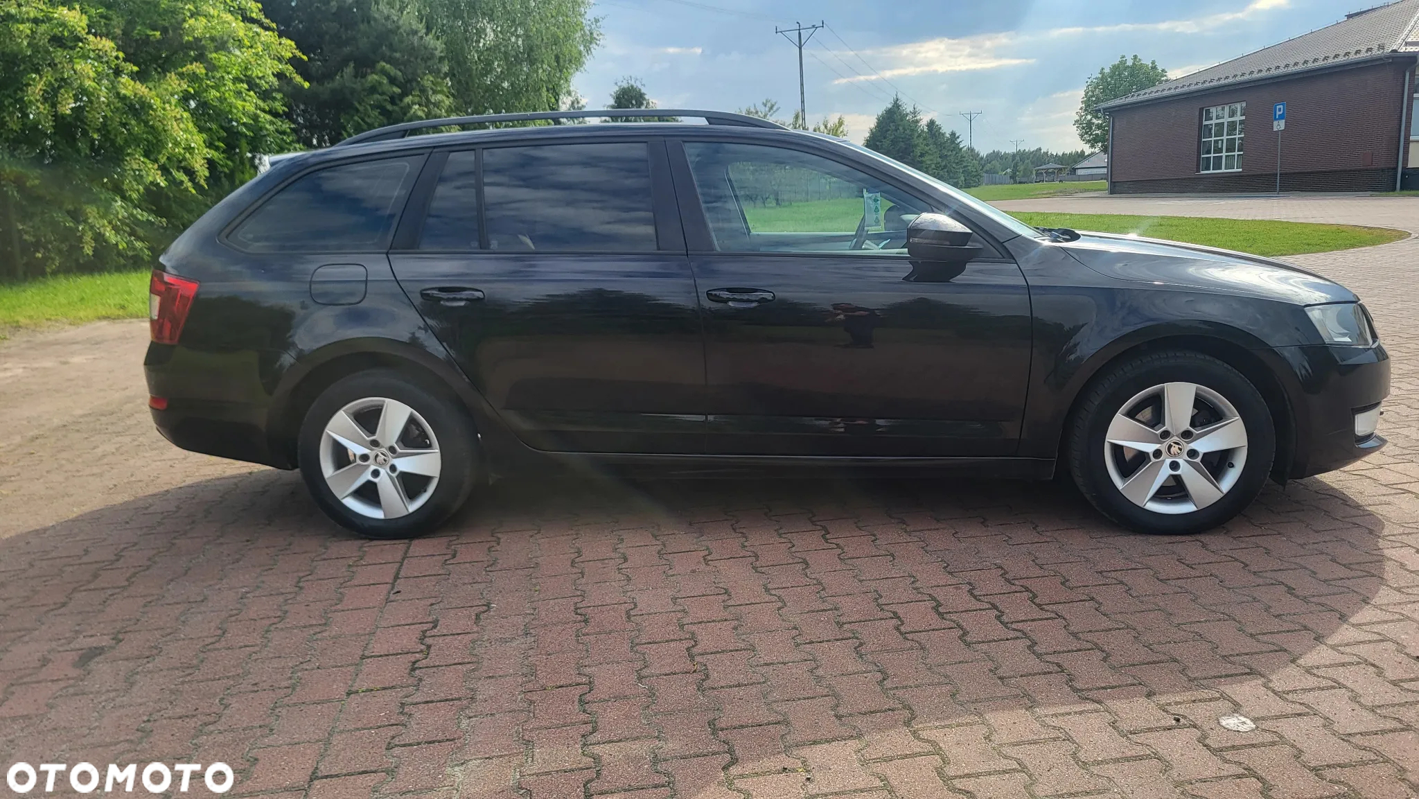 Skoda Octavia 1.6 TDI Ambiente - 8