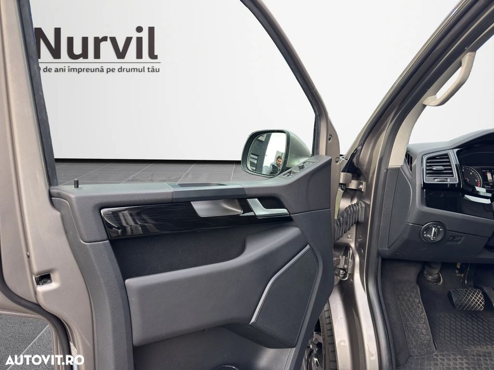 Volkswagen Multivan - 12