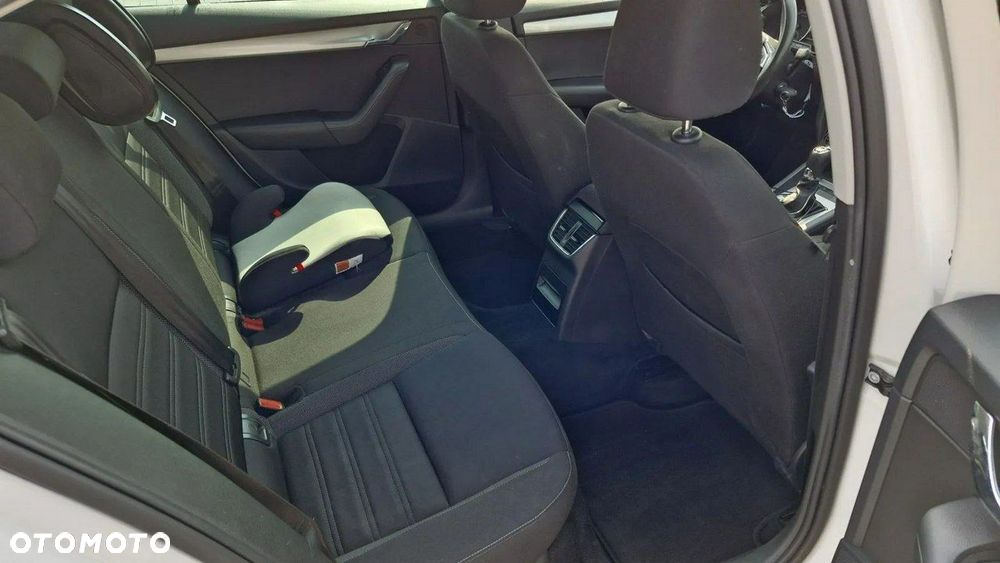 Skoda Octavia 2.0 TDI 4x4 Clever DSG - 15