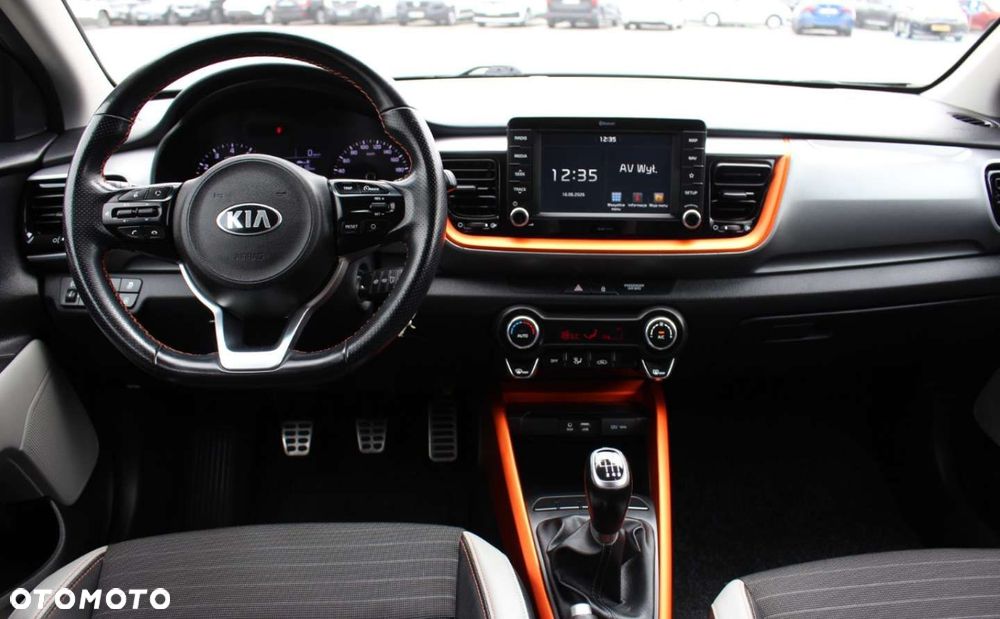 Kia Stonic - 16