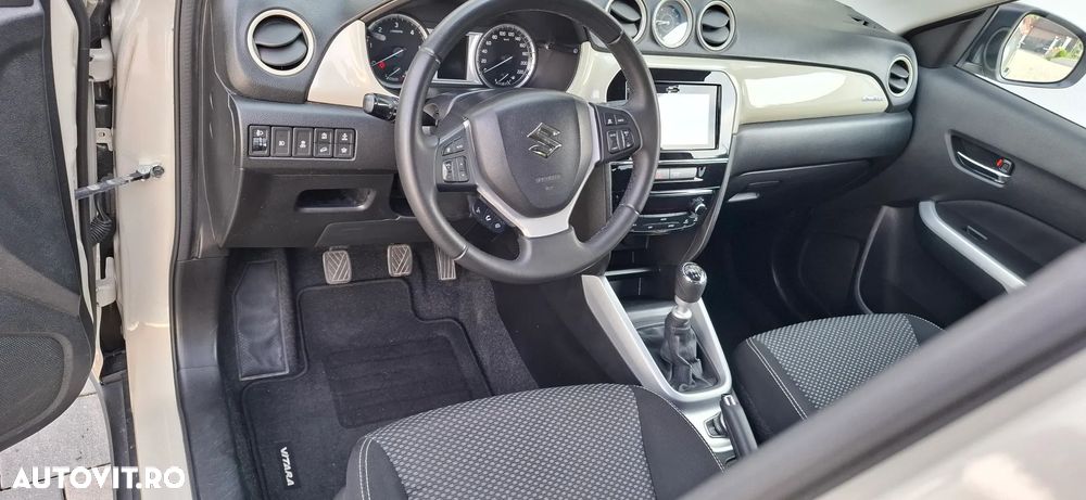 Suzuki Vitara 1.6 DDIS 4X4 Spirit - 25