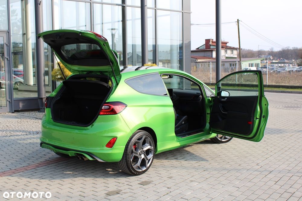 Ford Fiesta - 17