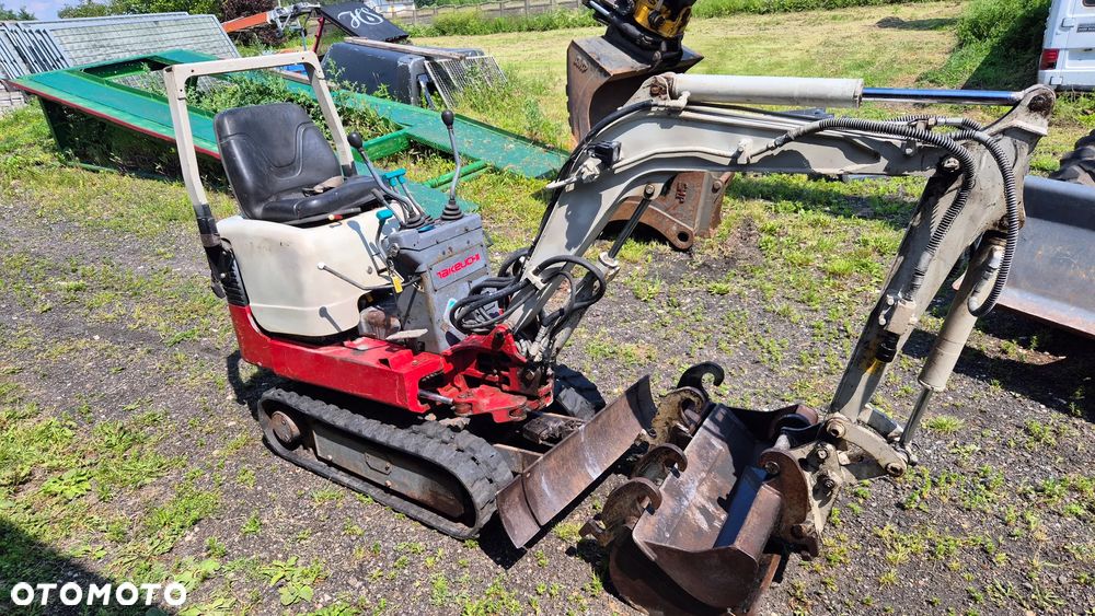 Takeuchi - 1